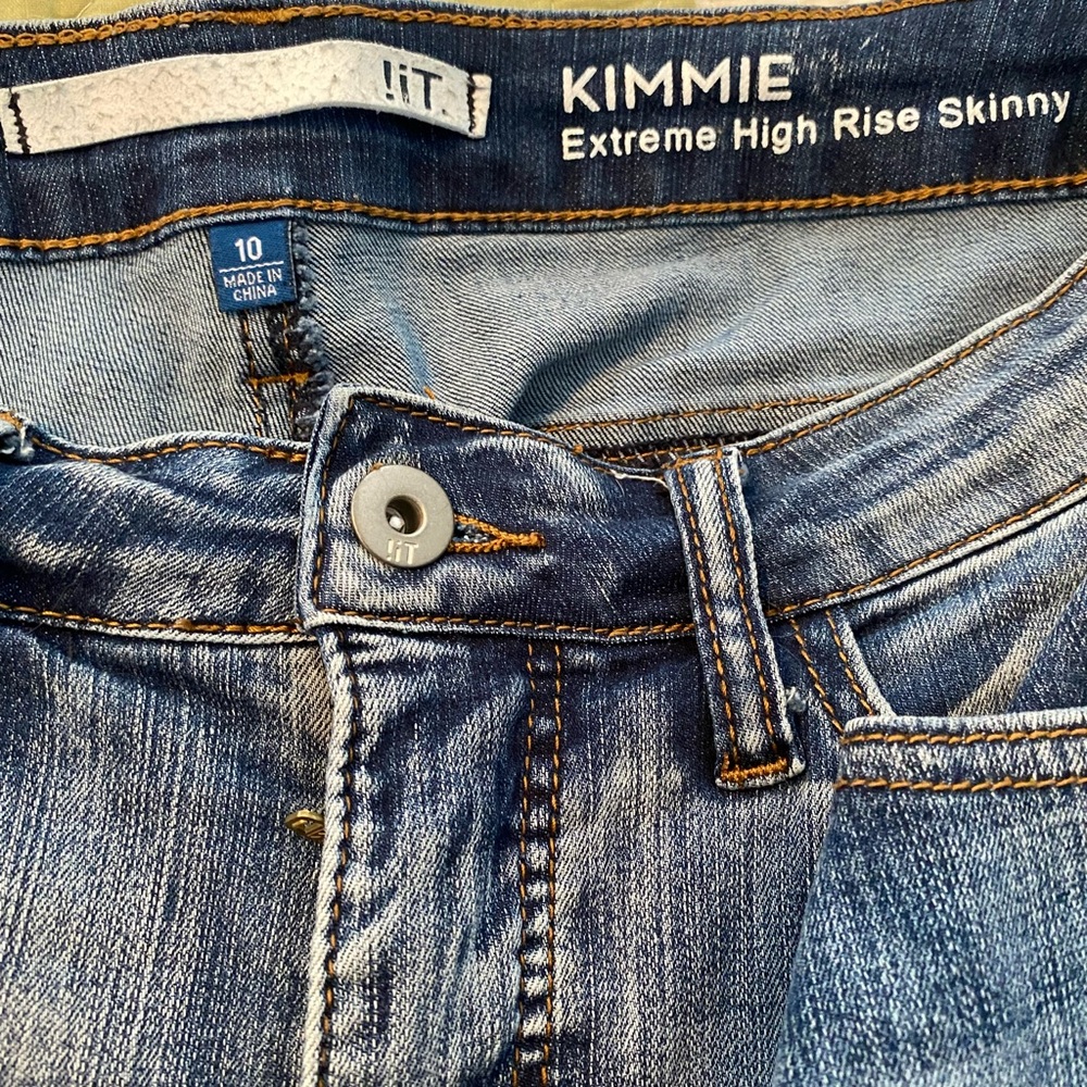 Jeans - Picture 3 of 3